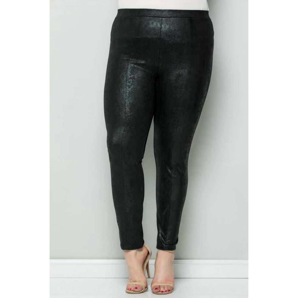 NEW SEE AND BE SEEN faux suede snake skin plus leggings in black